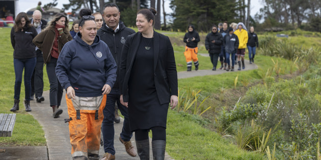 Group looks at planting project