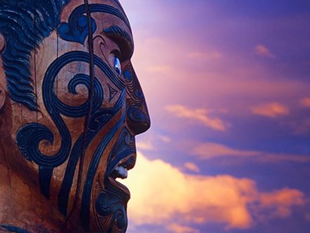 Māori carving of man's face