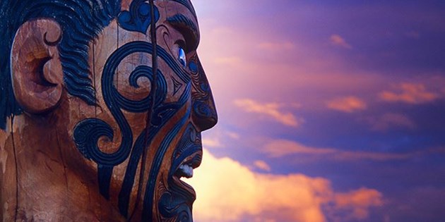 Māori carving of man's face